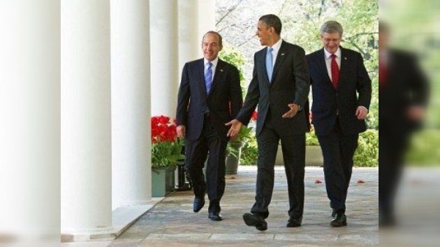 La reunión entre Obama, Harper y Calderón 'no está resolviendo el problema'