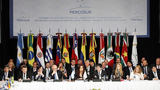 Mercosur incorpora a Venezuela y suspende temporalmente a Paraguay