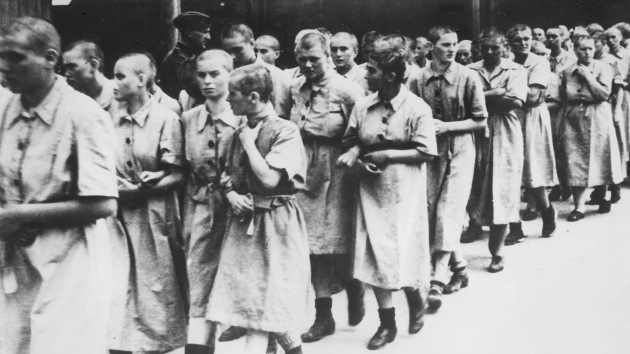 El 'cazador de nazis' exige perseguir a 80 exmiembros de los escuadrones de la muerte