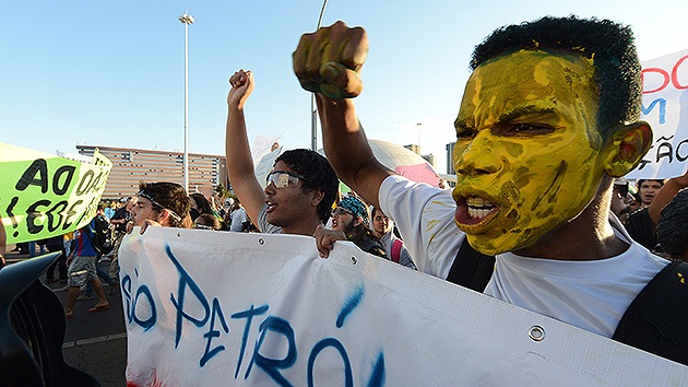 Manifestaciones en Brasil, en el mismo sentido que las protestas europeas
