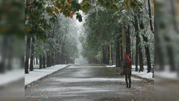 Moscú pasa del calor a un verdadero frío invernal en unos días