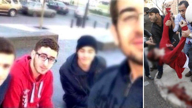 Un adolescente es fotografiado instantes antes de morir en un atentado