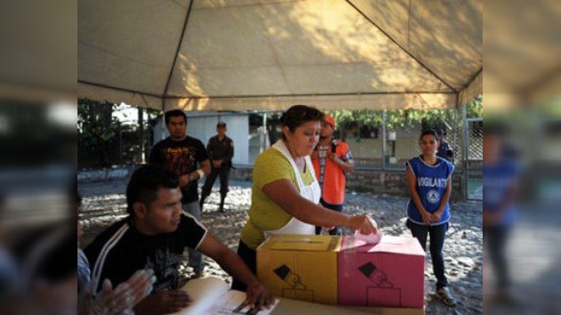 El Gobierno salvadoreño puesto a prueba en las elecciones legislativas y municipales