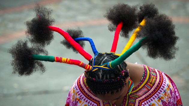 ‘Tejiendo esperanzas’: Colombia se peina 'a lo afro'
