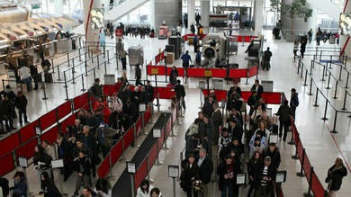 Los grandes aeropuertos de EE.UU. serían los principales focos de epidemias