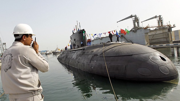 Irán bota un submarino superpesado en aguas del Golfo Pérsico
