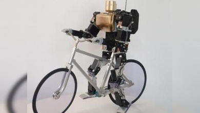 Un robot 'aprende' a montar en bicicleta