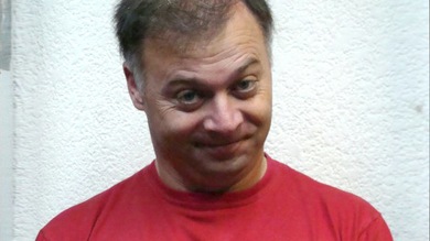 Alarma cardíaca antirrobo: un actor argentino espanta a unos ladrones fingiendo un infarto