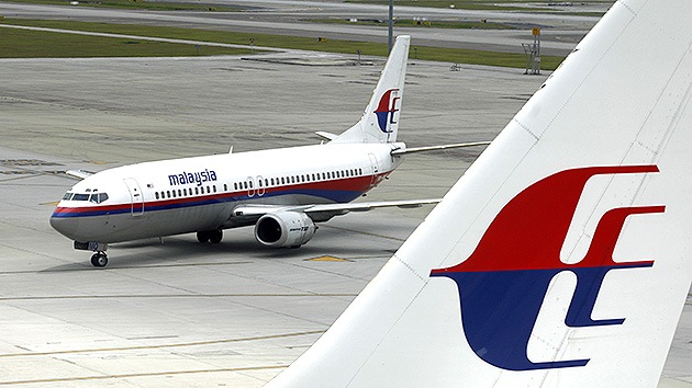 La Interpol descarta un ataque terrorista en el desaparecido avión de Malaysia Airlines