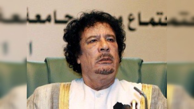 Un comandante del CNT confirma que Gaddafi fue ejecutado