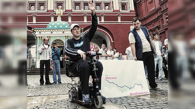 Atravesando Rusia de punta a cabo en silla de ruedas