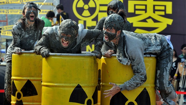 Fotos: Activistas antinucleares exigen fin de la energía atómica recordando Fukushima