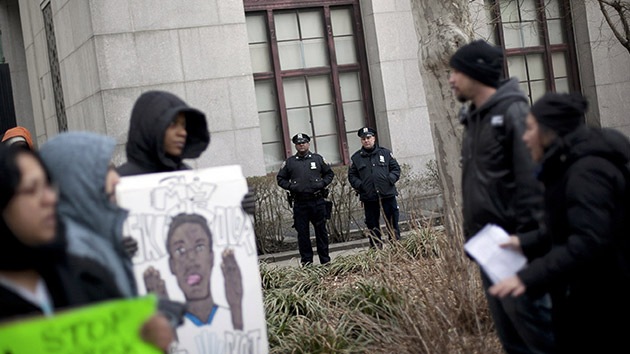 Policía neoyorquino: "Me ordenaron cachear a jóvenes de raza negra"