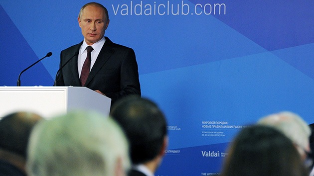 Exfuncionario de EE.UU.: "Putin es un líder comprometido con un mundo humano"
