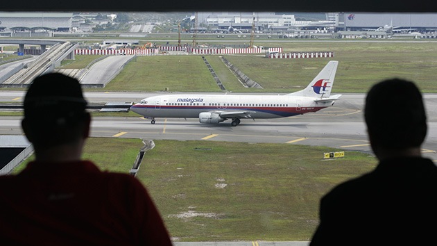Cinco pasajeros no embarcaron en el avión de Malasia que desapareció con 239 personas