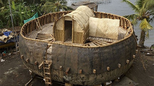 FOTOS: Construyen una réplica del Arca de Noé según una tablilla babilónica