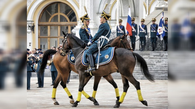 Solemne ceremonia de relevo de la guardia se celebró en la capital rusa