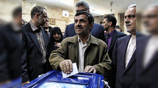 Los partidarios de Ahmadineyad ceden posiciones en el Parlamento iraní