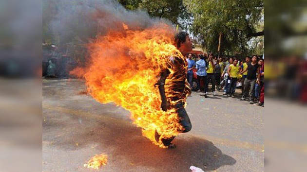 El Tíbet 'arde' en la India contra la visita del presidente chino a Nueva Delhi (Imágenes)