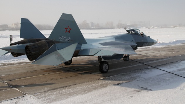 Sukhoi desarrollará cazabombarderos T-50 (PAK-FA) biplaza para exportación