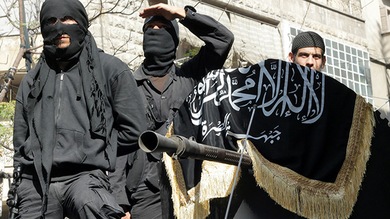 Miembros de Al Qaeda irrumpen en una boda siria y exigen quitar la música por "inmoral"