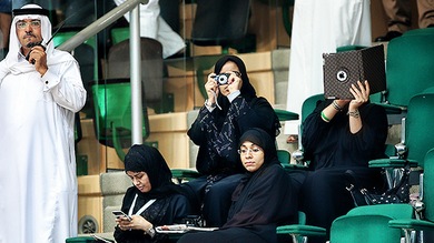 Arabia Saudita corta las alas a sus mujeres: no podrán viajar sin permiso de marido o tutor