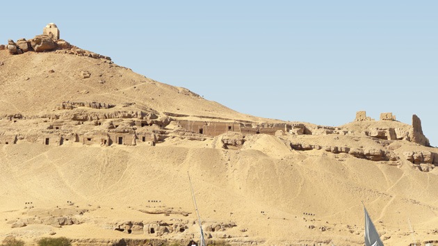 Egipto: Arqueólogos españoles hallan un doble sarcógafo en una cámara de 4.000 años