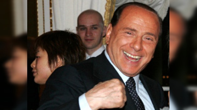 Berlusconi se compromete a acabar con la mafia antes de 2013