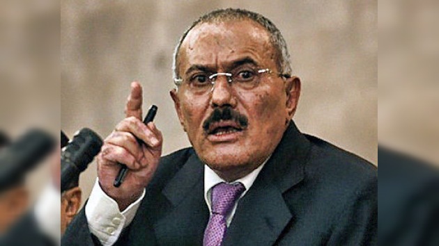 El ex presidente yemení abandona el país