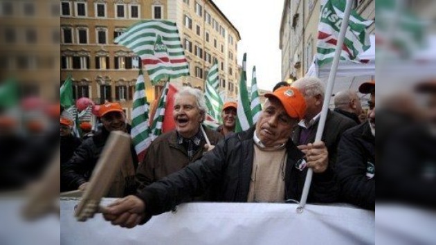 Mario Monti afronta sus primeras protestas sindicales