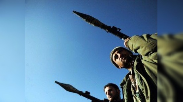 La oposición siria crea una coalición alternativa al CNS y pretende armar a los rebeldes