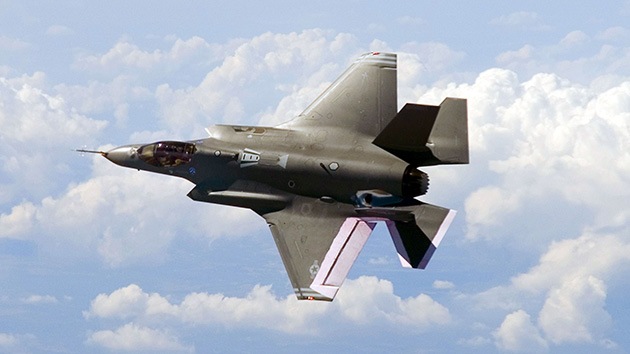 El F-35 pierde más brillo: el Pentágono revela un incidente por humo en la cabina del piloto
