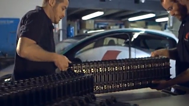 Crean una batería ecológica de aluminio-aire que alimentará un auto para 1.600 kilómetros