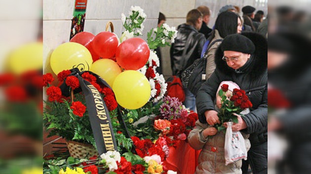 A dos años de los atentados en el metro, Moscú honra a sus víctimas 