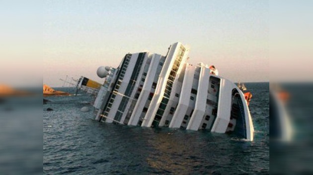Un crucero con 4.200 pasajeros se hunde en las costas de Italia