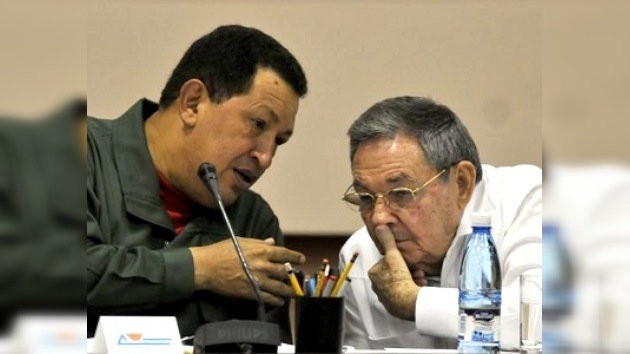 Raúl Castro y Chávez encabezan la Cumbre del ALBA