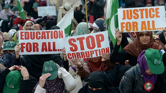 La Corte Suprema de Pakistán ordena detener al primer ministro por corrupción