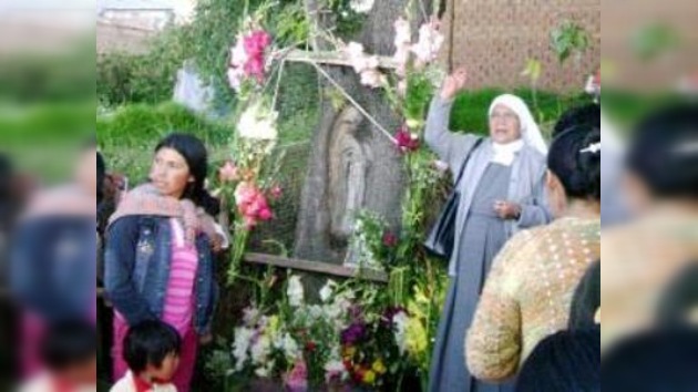La imagen de la Virgen María aparece en Perú