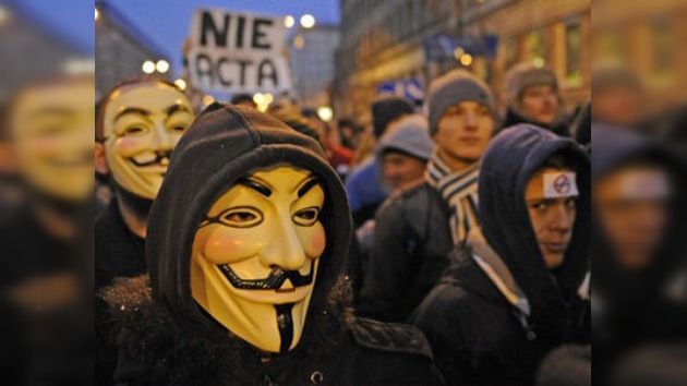 Miles de personas se manifiestan en Polonia contra el acuerdo de la 'cibercensura'
