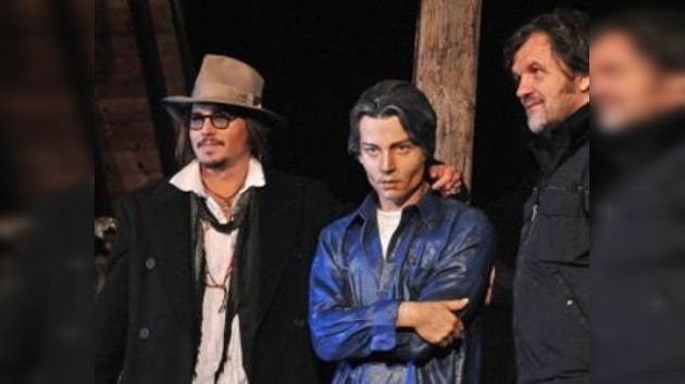 La estatua de Johnny Depp se inauguró en Serbia 