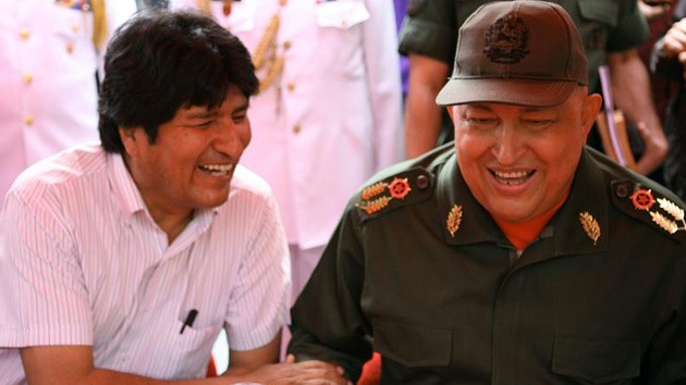 Evo Morales reconoce que a veces confunde a Maduro con Chávez
