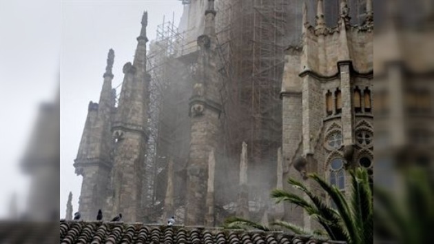 La policía continúa investigando el incendio provocado en la Sagrada Familia