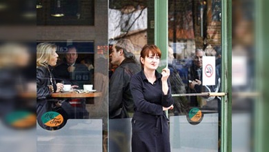 Según los hosteleros españoles, la ley antitabaco les hace perder ganancias