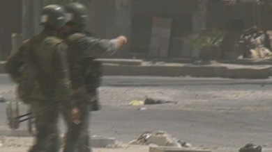 FOTOS: Hallan una fosa común en una zona tomada por los rebeldes sirios