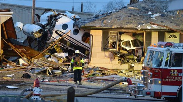 Fotos: Cuatro muertos en un accidente de un avión privado en EE.UU.