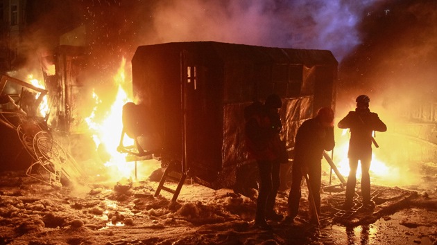 La ira de los ucranianos 'incendia' las calles de Kiev