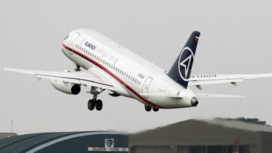 Encuentran el avión ruso desaparecido en Yakarta