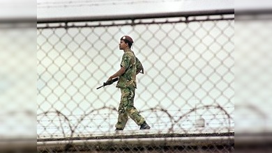 Los presos de una cárcel de Venezuela liberan a 15 rehenes retenidos tras un motín