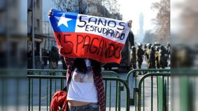 Chile lanza ley que permite reprogramar deudas de estudiantes morosos