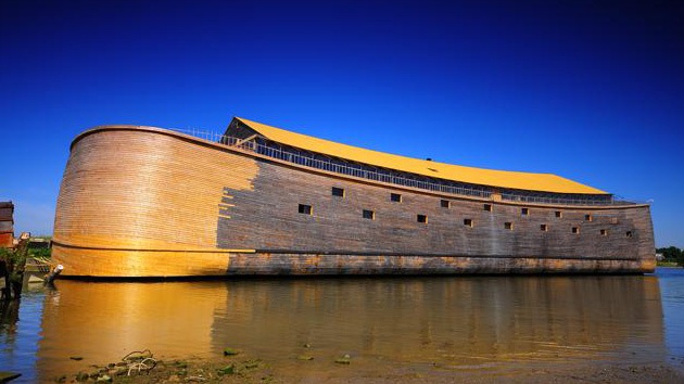 Holanda arma una réplica del Arca de Noé